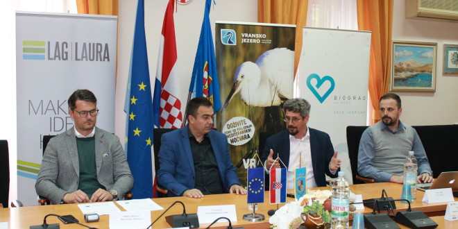 U sklopu projekta ”Revitalizacija i povezivanje atrakcija Parka prirode Vransko jezero” potpisan ugovor za Uređenje info centra Biograd na Moru